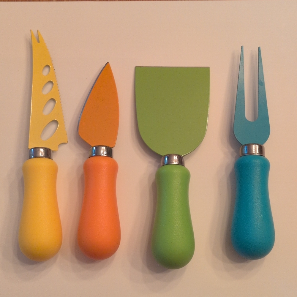 Colorful 4-Piece Cheese Knife Set - Yellow Orange Green Blue